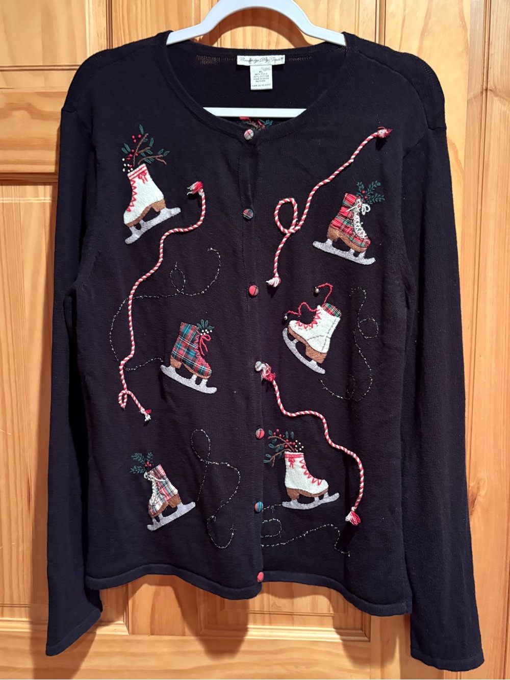 vintage Cambridge Dry Goods embroidered ice skate cardigan sweater women’s XL
